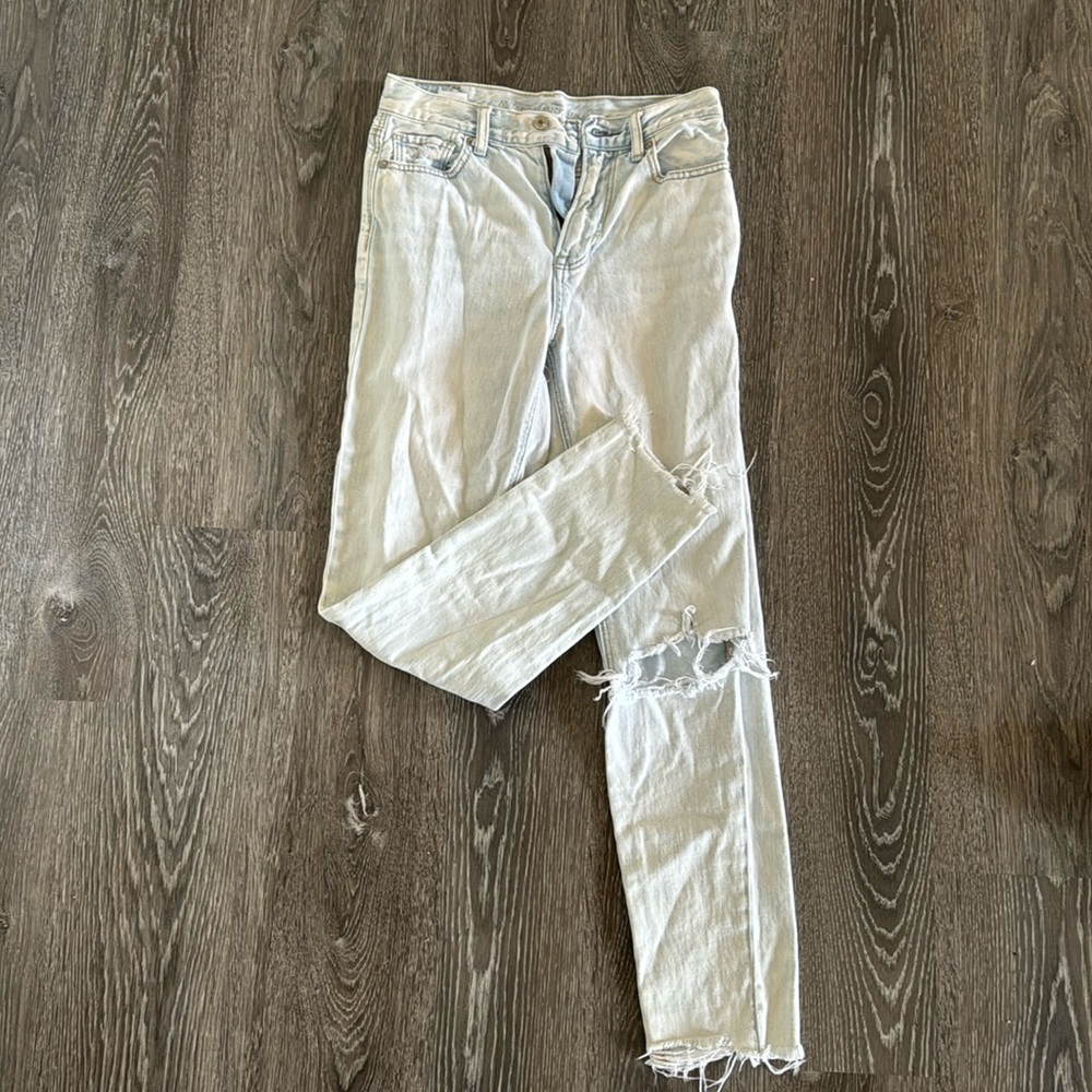 AE Ripped Jeans